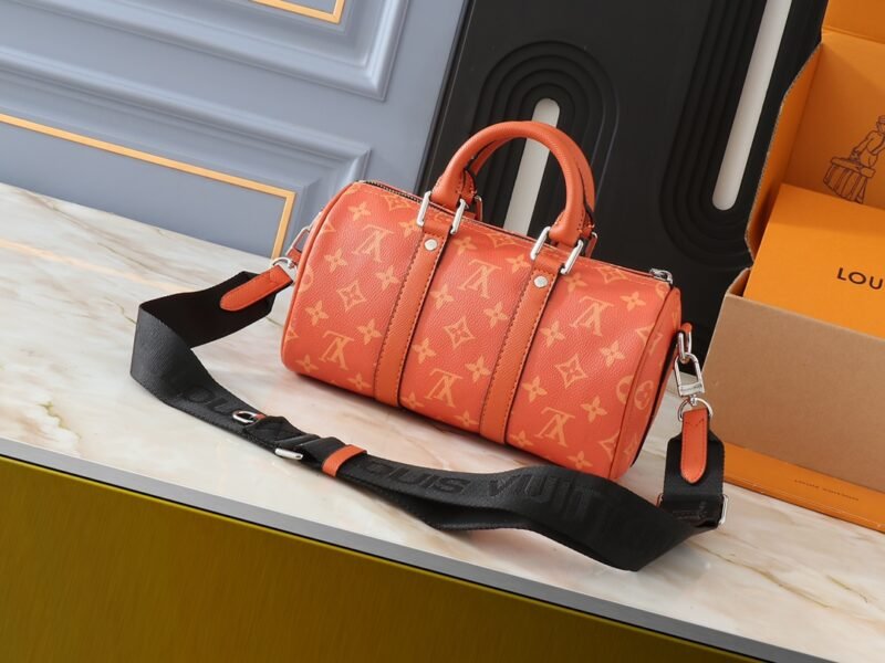 LOUIS VUITTON M46271 SIZE:25.0 x 15.0 x 11.0CM - 图片 4