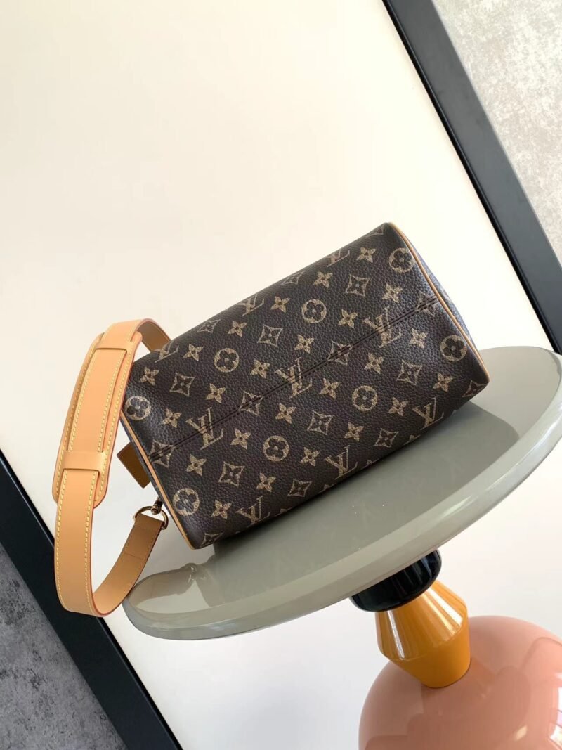 LOUIS VUITTON M24443 SIZE:25 x 15 x 15CM - 图片 5