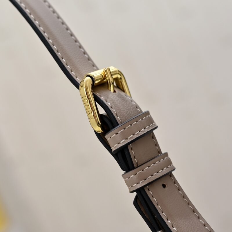 FENDI 8801 SIZE:33×22.5×10CM - 图片 7