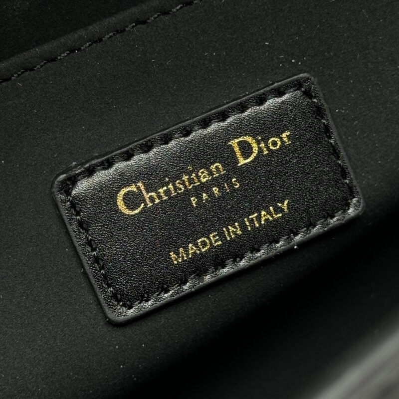DIOR D ior Bobby SIZE:17.5×11×3.5cm - 图片 9