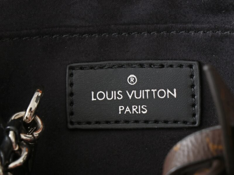 Louis Vuitton     M23640  SIZE:25 x 13 x 10 cm - 图片 9
