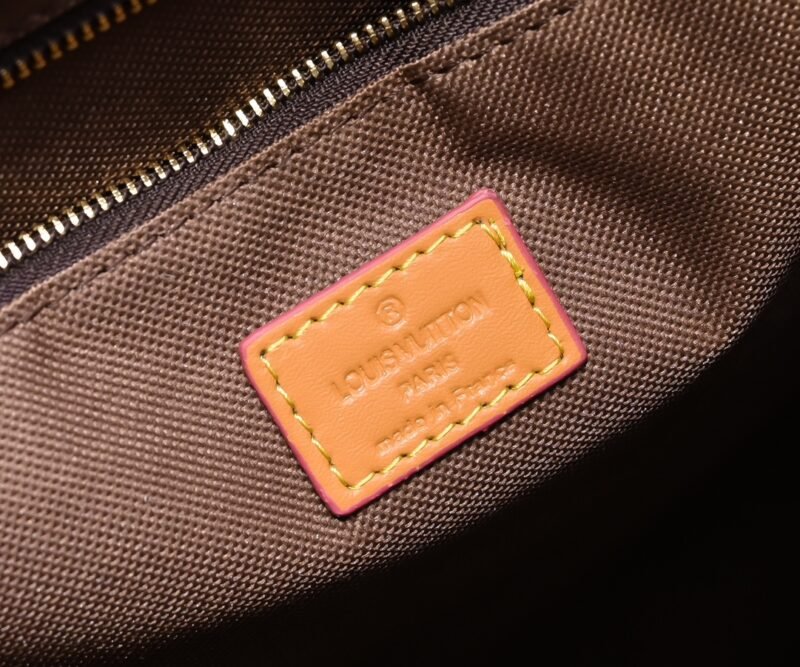 Louis Vuitton     M24996  SIZE:38x44x12.5 cm - 图片 10
