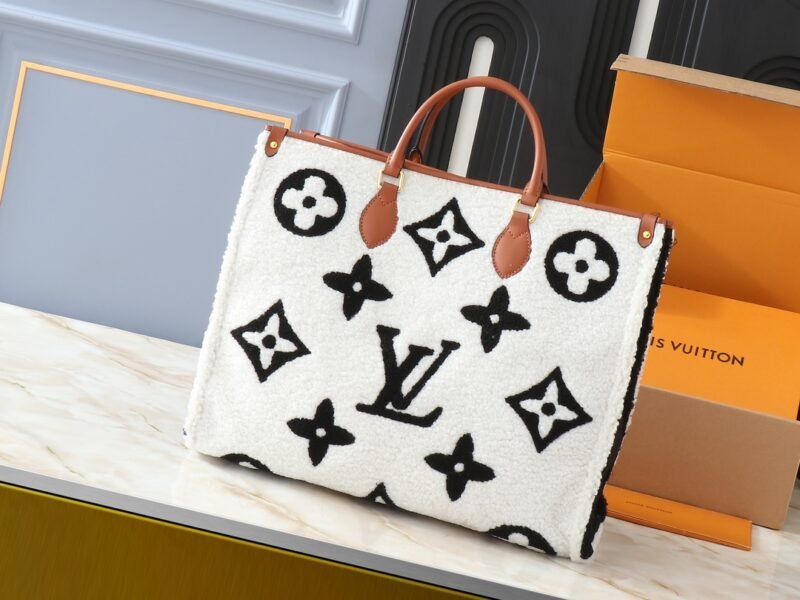 Louis Vuitton     M44571  SIZE:34.0 x 26.0 x 13.0 cm - 图片 2