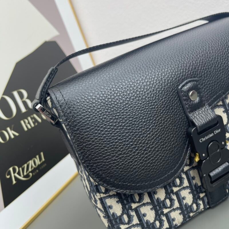 DIOR D605 SIZE:23 x 18 x 6CM - 图片 6