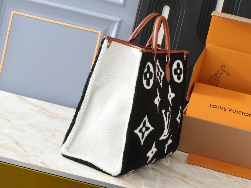 LOUIS VUITTON M44571 SIZE:34.0 x 26.0 x 13.0 cm - 图片 2