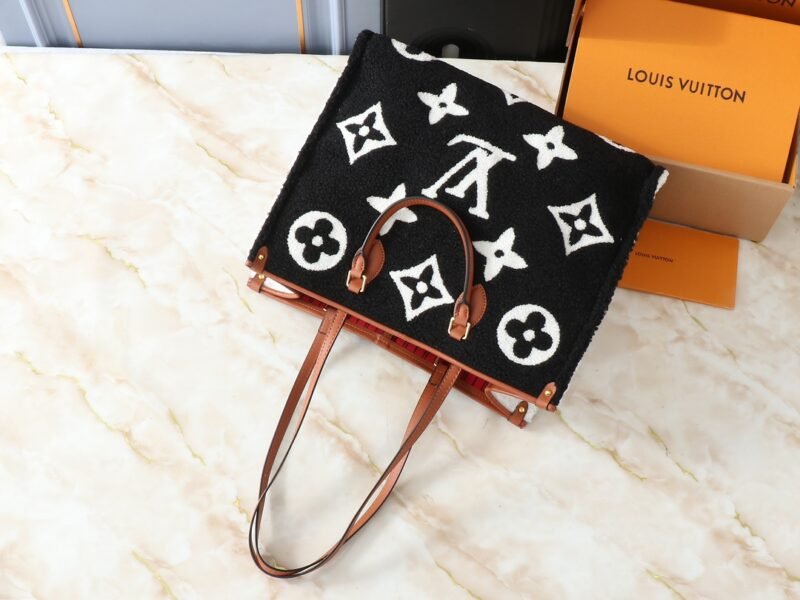 LOUIS VUITTON M44571 SIZE:34.0 x 26.0 x 13.0 cm - 图片 4