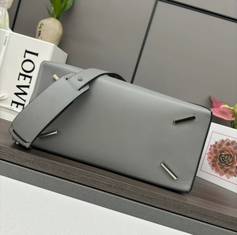 LOEWE 10188 SIZE:36.5*19*23cm - 图片 4