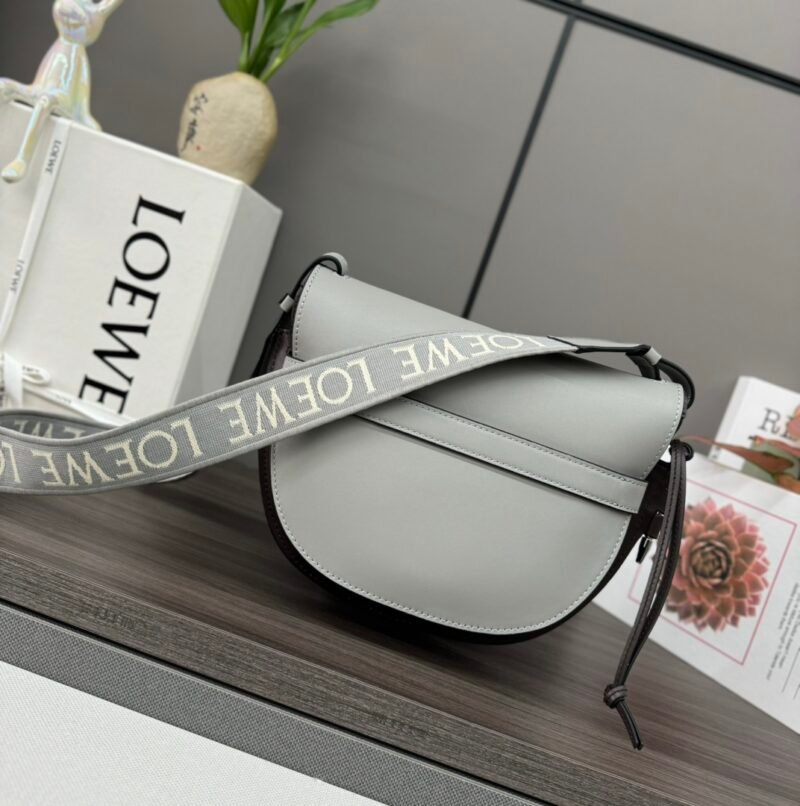 LOEWE 011821 SIZE:20*12.5*19cm - 图片 3